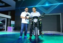 HOP Electric Mobility launches HOP OXO at Hyderabad E- Motor Show