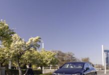 10 years and 10 mn Mercedes-Benz vehicles with pedestrian emergency braking system