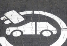 Navigating the Traffic Maze: Why Corporate Mobility Needs EVs Now More Than Ever