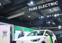 MG Motor India showcases its EV portfolio at the Vibrant Gujarat Global Summit 2024
