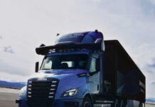 Daimler Truck unveils battery electric autonomous Freightliner eCascadia technology demonstrator
