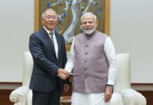 Hyundai Motor Group Executive Chair Euisun Chung meets with Indian PM Narendra Modi to discuss future mobility