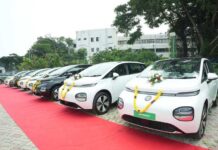 JSW MG Motor India delivers 101 Windsor CUVs in Bengaluru