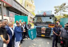 Volvo Trucks launches India’s first road train solution for high-efficiency logistics