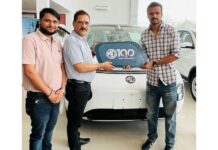 Olympic Medallist Lalit Upadhyay receives his MG Windsor EV