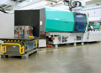 Arburg enhances workplace safety and efficiency with RUD Tecdos TM Tool Mover