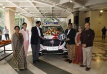 JSW MG Motor India donates retrofitted MG Hector ambulance to Chinmaya Mission Delhi