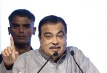 No long-term future for Petrol and Diesel Vehicles: Nitin Gadkari