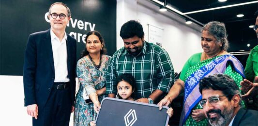 Renault India starts deliveries of New Duster, opens second new’R Store in Chennai