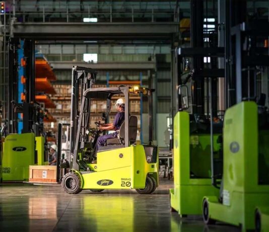 Godrej launches India’s first MultiIon Battery Technology for Electric Forklifts