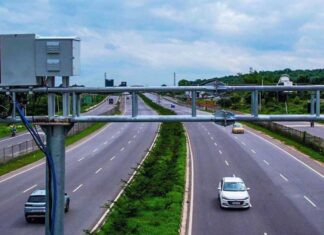 India plans barrier-free highway tolling system by 2026 with distance-based charges
