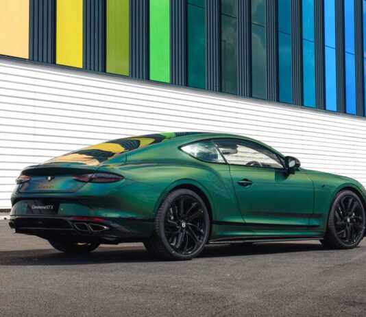 Bentley opens advanced new paint shop, debuts exclusive Spectraflair finish