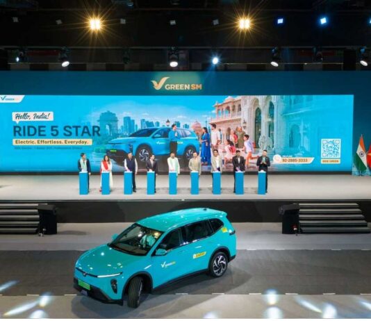 Green SM enters India with Electric Taxi Service Green SM Limo