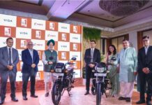 Hero MotoCorp launches Flex-Fuel Splendor & HF Deluxe motorcycles