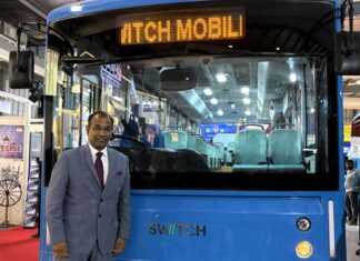 SWITCH Mobility introduces the all-new 9-metre electric bus EiV9 at Prawaas 5.0