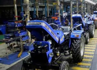 Indian Tractor Industry growth seen at 1-4% in FY2027: ICRA