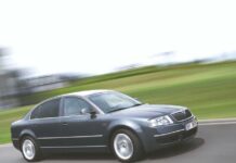 Škoda Superb marks 25 years of comfort, space and technology