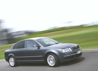 Škoda Superb marks 25 years of comfort, space and technology