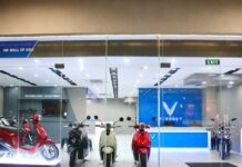 VinFast offers up to US$60,000 in incentives for new E2W showrooms in Indonesia and the Philippines